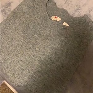 Levi’s Gray Round Neck Sweater Women L